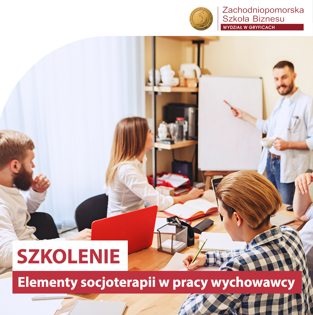Ilustracja przedstawia grupę studentów oraz szkoleniowca, który wskazuje coś na tablicy.